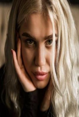 Batty  Escort Nantes